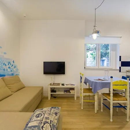 아파트먼트 썬&씨 *