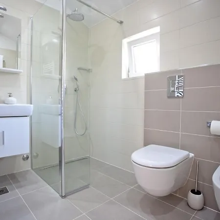 아파트먼트 썬&씨 아파트 *