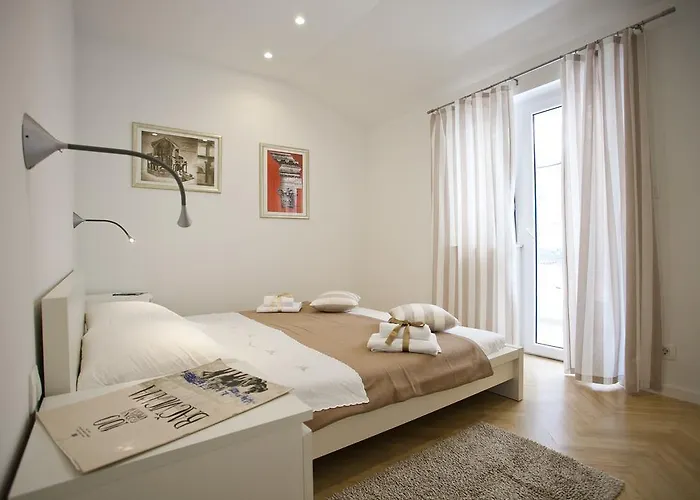 アパートメント　サン ＆ シー アパート スプリト